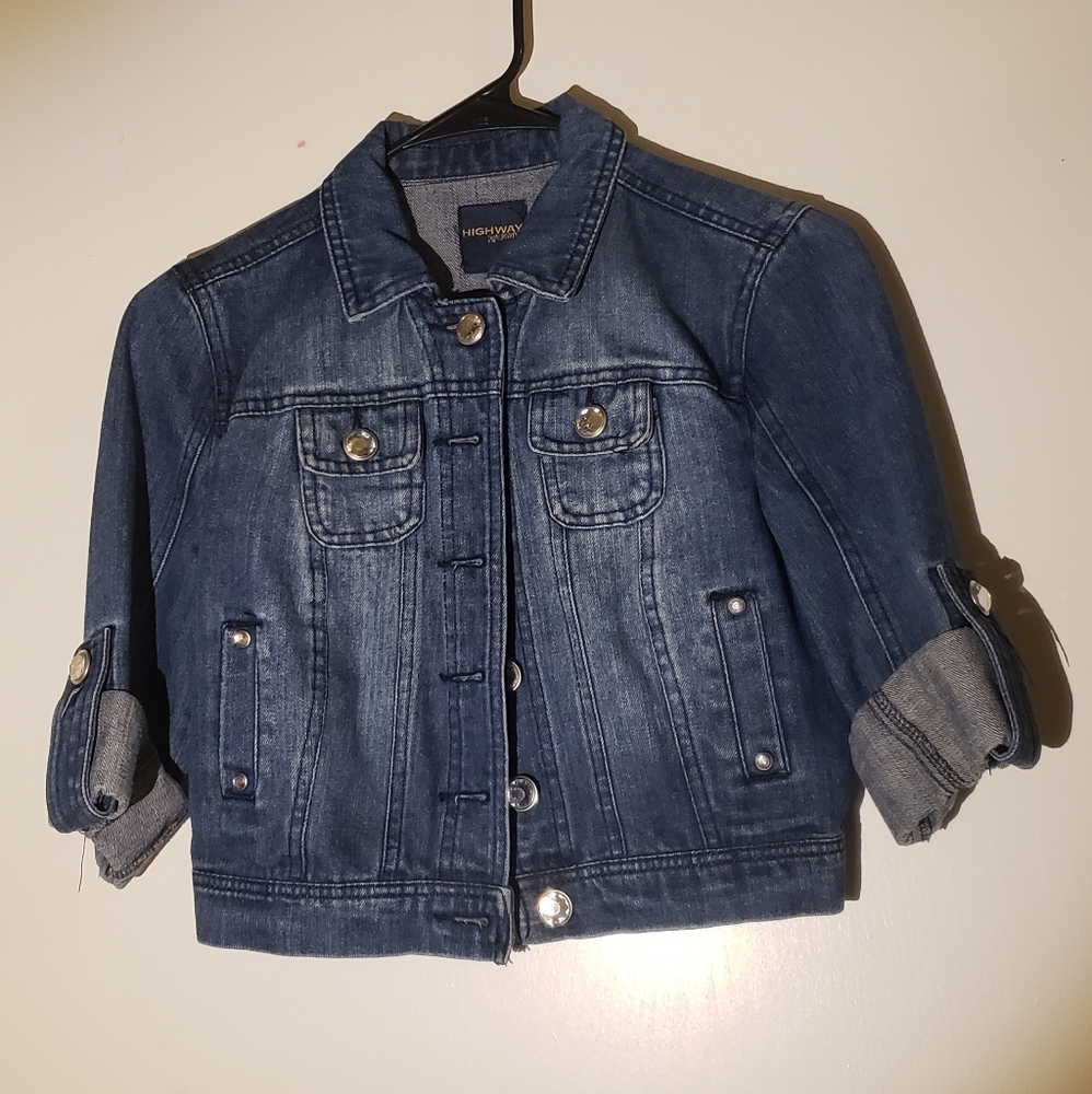 Cropped jean jacket